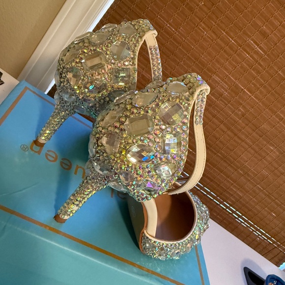 Crystal Queen Heels - Picture 4 of 8